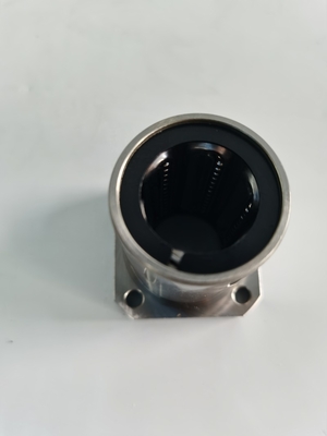 Tipo di supporto cuscinetti a sfera a movimento lineare a flange con gabbia metallica