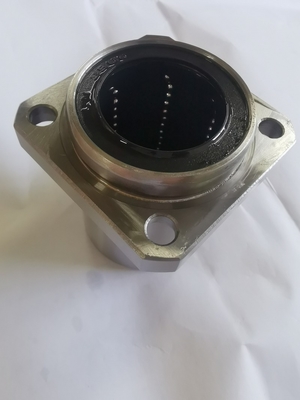 L'unità di cuscinetto a movimento lineare LMKP Flange rotonda per la macchina CNC Stampa 3D Gcr15 SUS G6